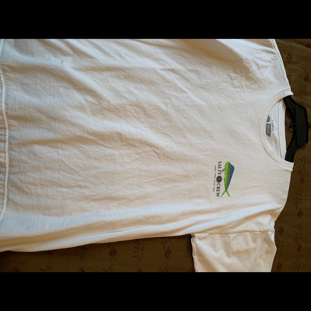 Salty crew t shirt size large